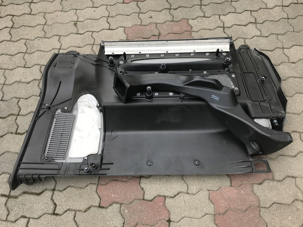 фото №7, Обшивка оббивка права vw t5 lift california