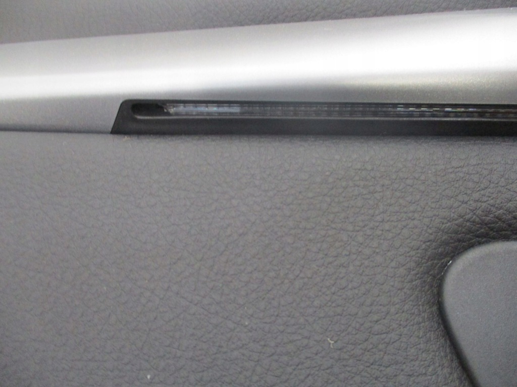 фото №6, Обивка обивка дверь bmw 2 f46 кожа