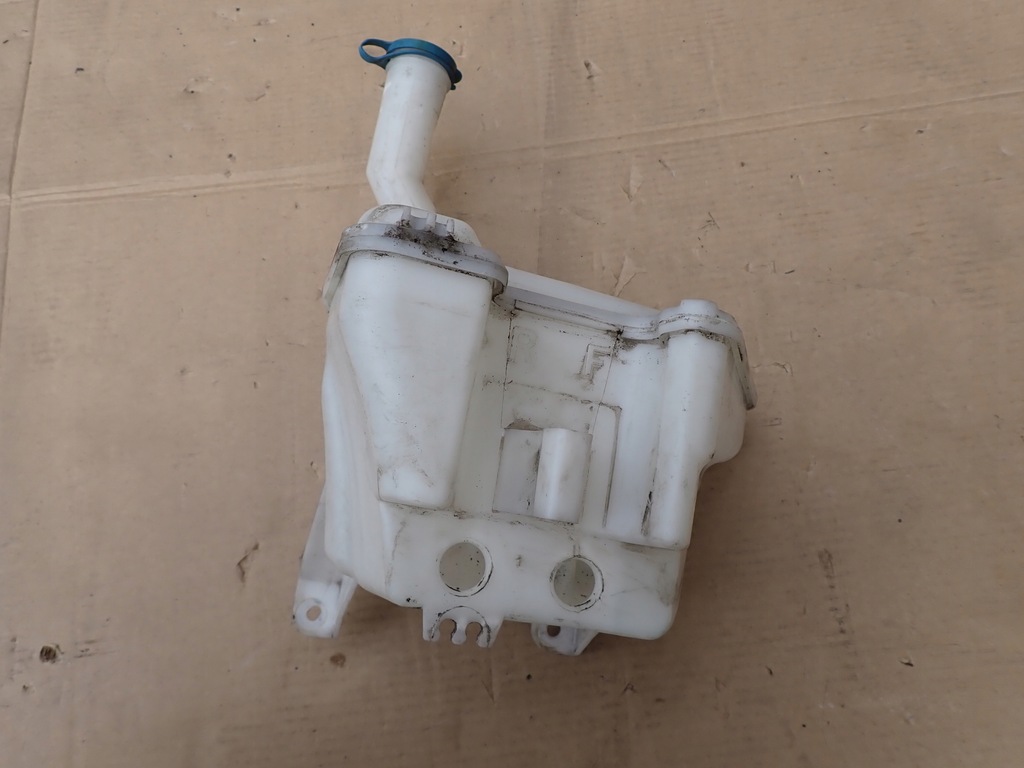 фото №4, Toyota yaris ii 06- бачок омывателя