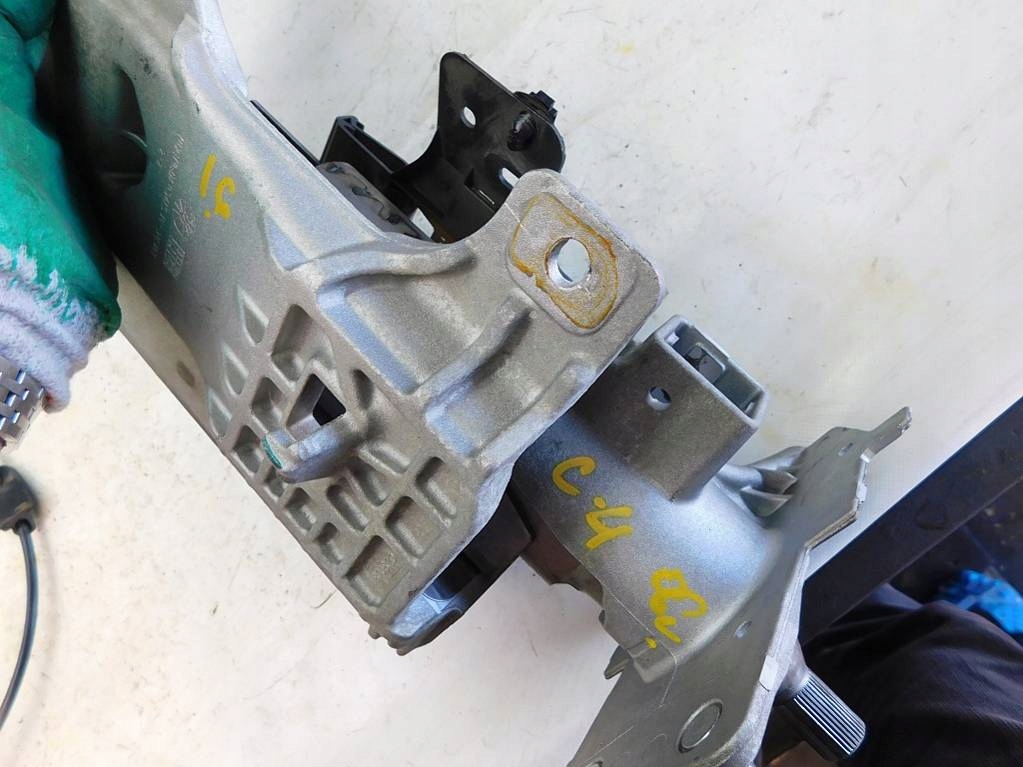 фото №8, Citroen c4 i 1,6 16v 2006r 3d колонка кермова