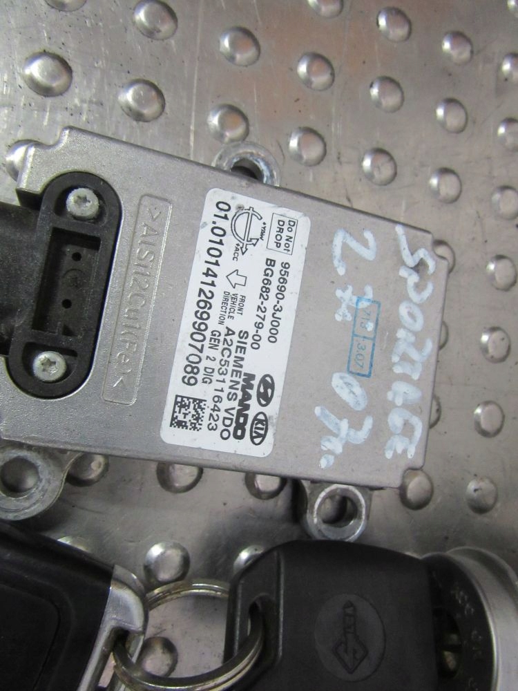 фото №10, Sportage ii 2.7i 2007 бортовой компьютер набор do запуск