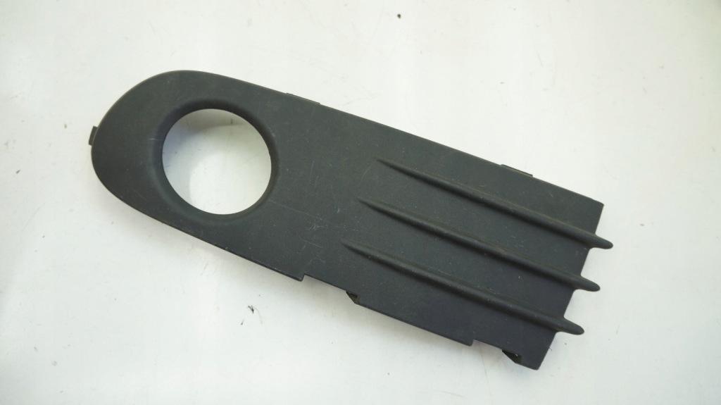 фото №1, Volvo заглушка zdarzeka лівий v50 s40 30657007