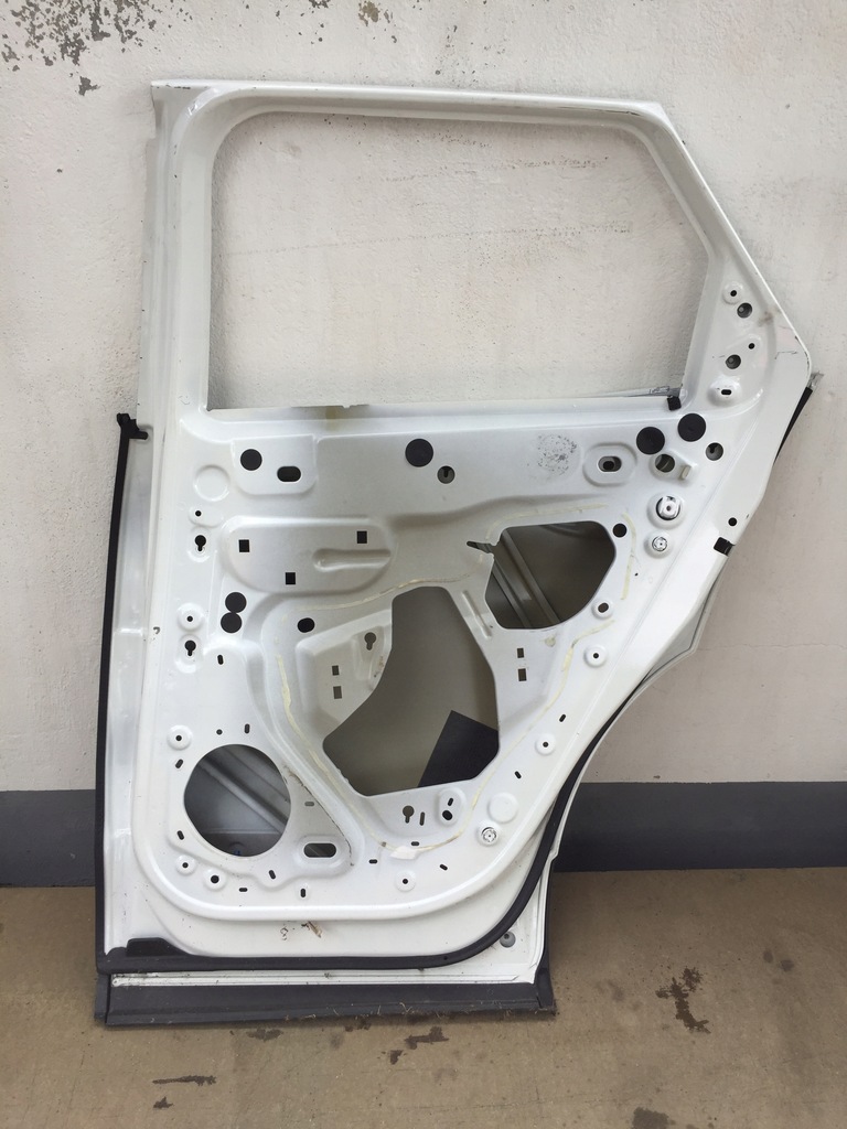 фото №8, Peugeot 3008 задні праве двері