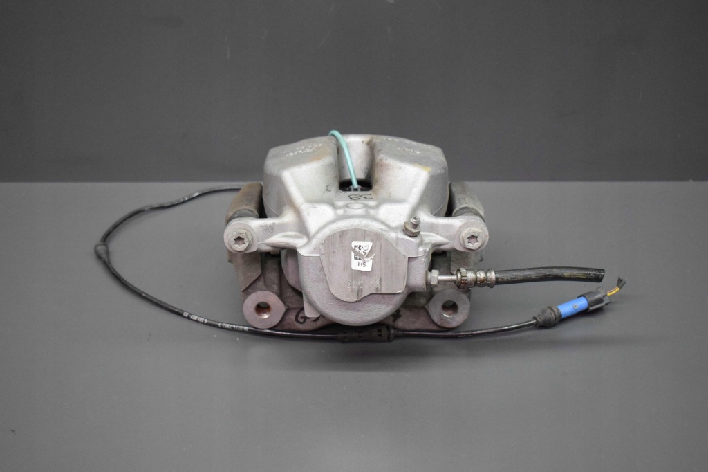 фото №7, Суппорт прижим левый bmw 3 g20 g21 5 g30 g31 x3 g01