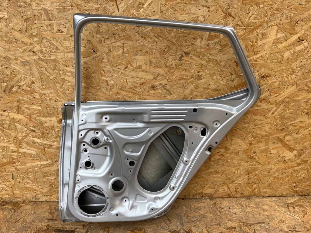 фото №15, Skoda fabia iii 3 двері задні задня праве