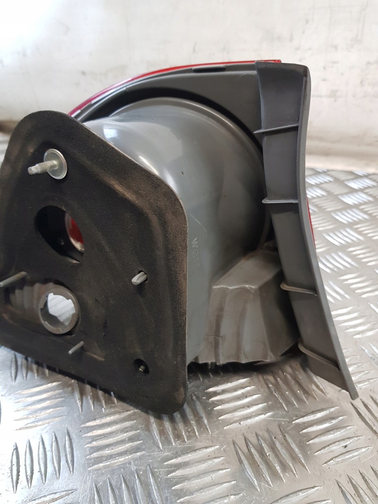 фото №12, Лампа правая задняя p6104r honda civic viii sedan eu