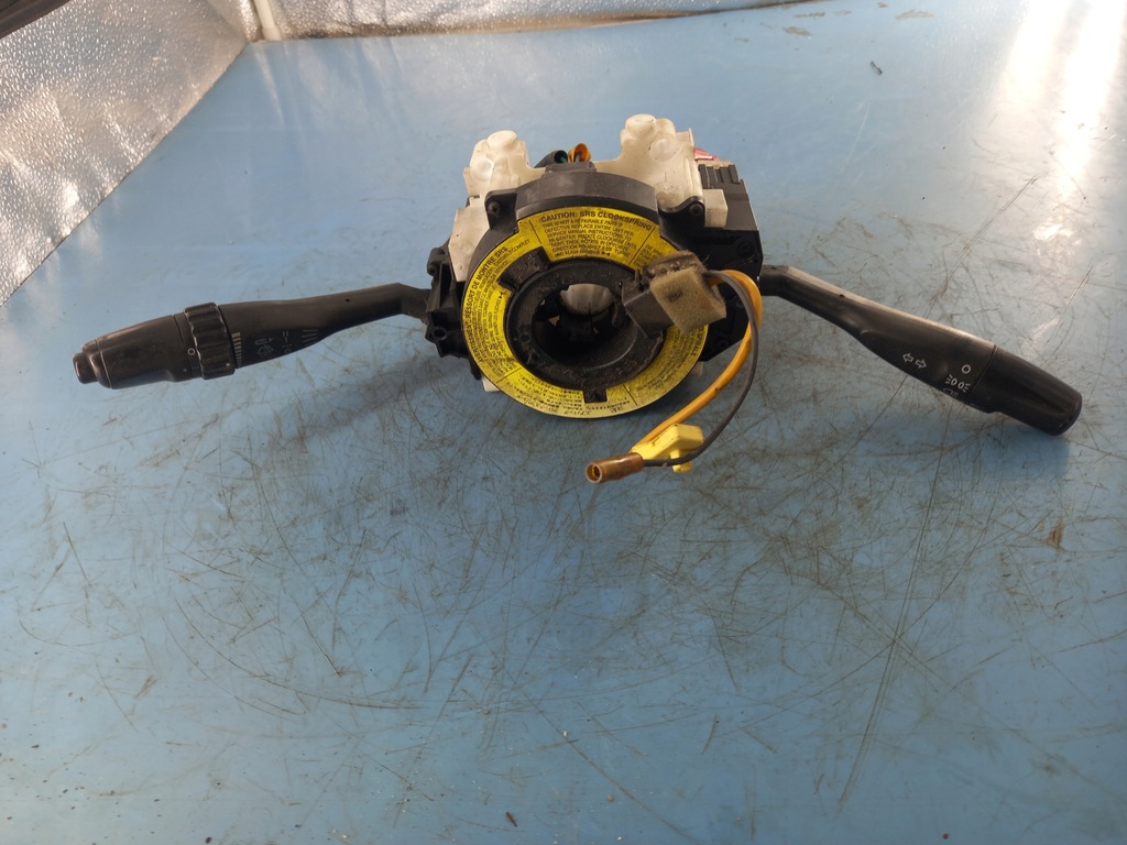 фото №1, Переключатель комбинированный mitsubishi carisma 97r 1.6b