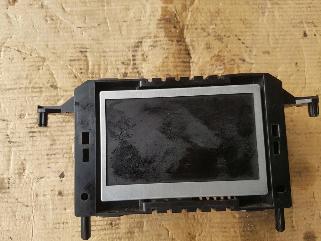 фото №5, Wyświetlkacz навігації megane iii 259150931r