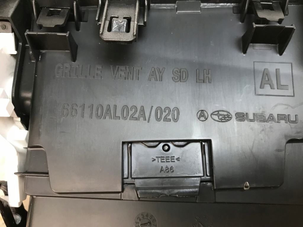 Subaru outback 15-20 решітка обдув права ліва usa Ціна