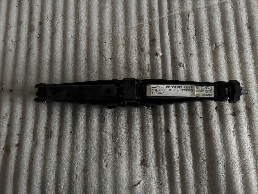 фото №1, Mercedes w166 домкрат подъемник a166580018