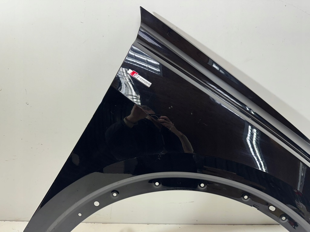 Крыло  правый  перед audi q8 4m8 хороший Киев