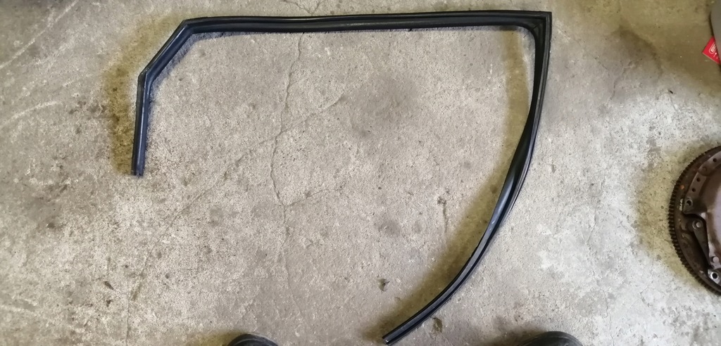 фото №1, Hyundai i30 ii hb прокладка дверь правый задняя