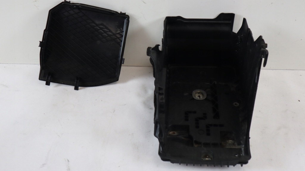 Корпус аккумулятор volvo xc60 1 рестайлинг  base 31353766, 31294078 в Украине