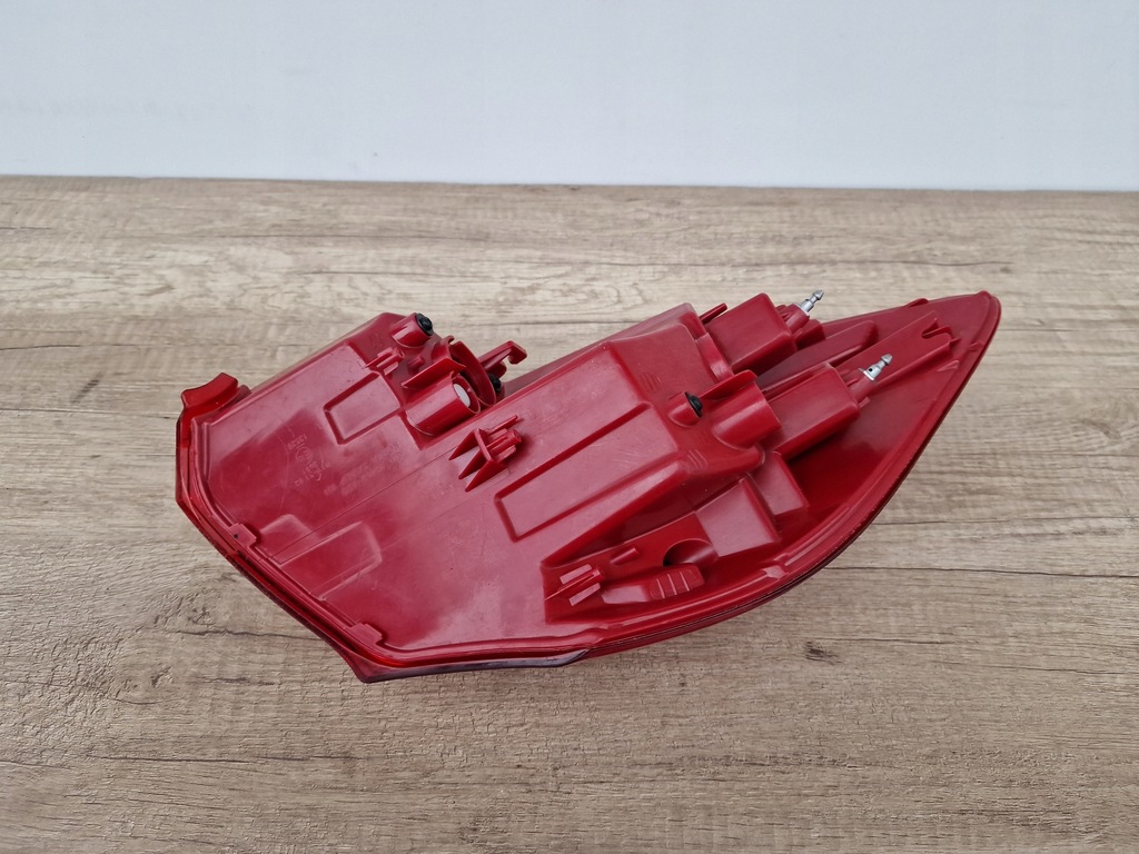 фото №2, Kia ceed хетчбек 12-16 rok права лампа задня nowa