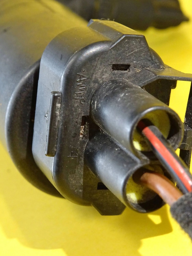 фото №8, Помпа распылителя лампы передней opel meriva a 90508709 nr5