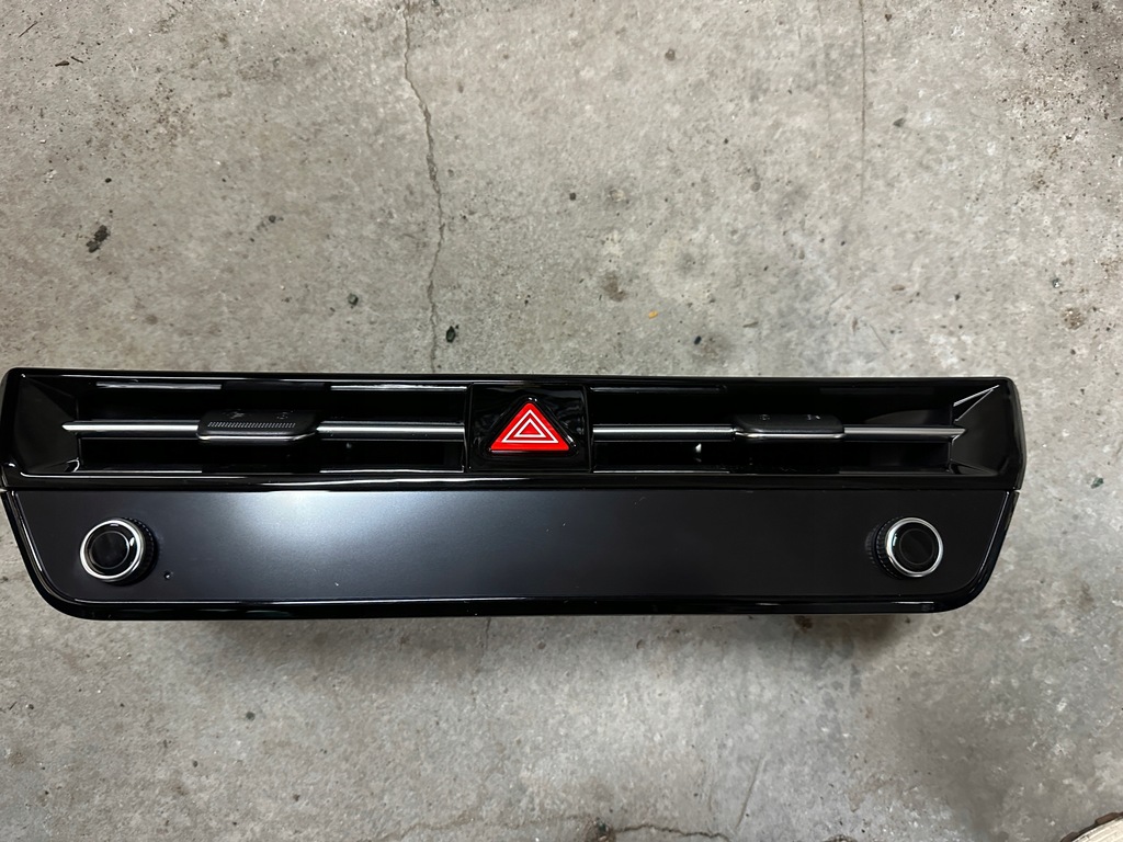 фото №1, Kia niro ii панель кондиционера + решётка обдув консоли