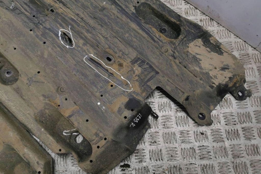 фото №9, Правая защита подвеска opel astra l o5 9827725580 1.2l бензиновый 96kw 2023