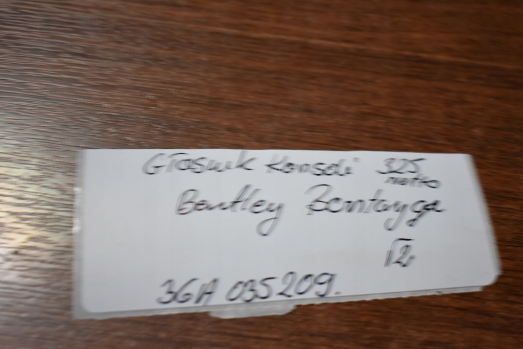 фото №4, Idealny динамик консоли kpl. bentley bentayga 1