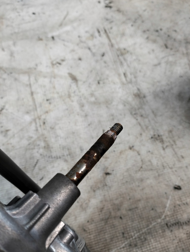 фото №3, Toyota prius ii 2008r моторчик дворники задняя