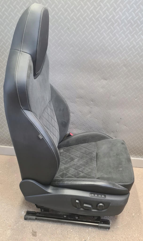 фото №15, Сидіння заднє сидіння шкіра шкіряний підігрів superb iii kombi sportline alcantara