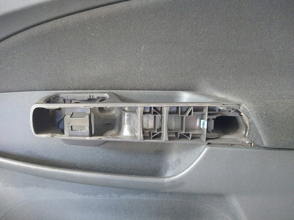 фото №6, Обшивка дверь обивка правый перед opel corsa d 3d