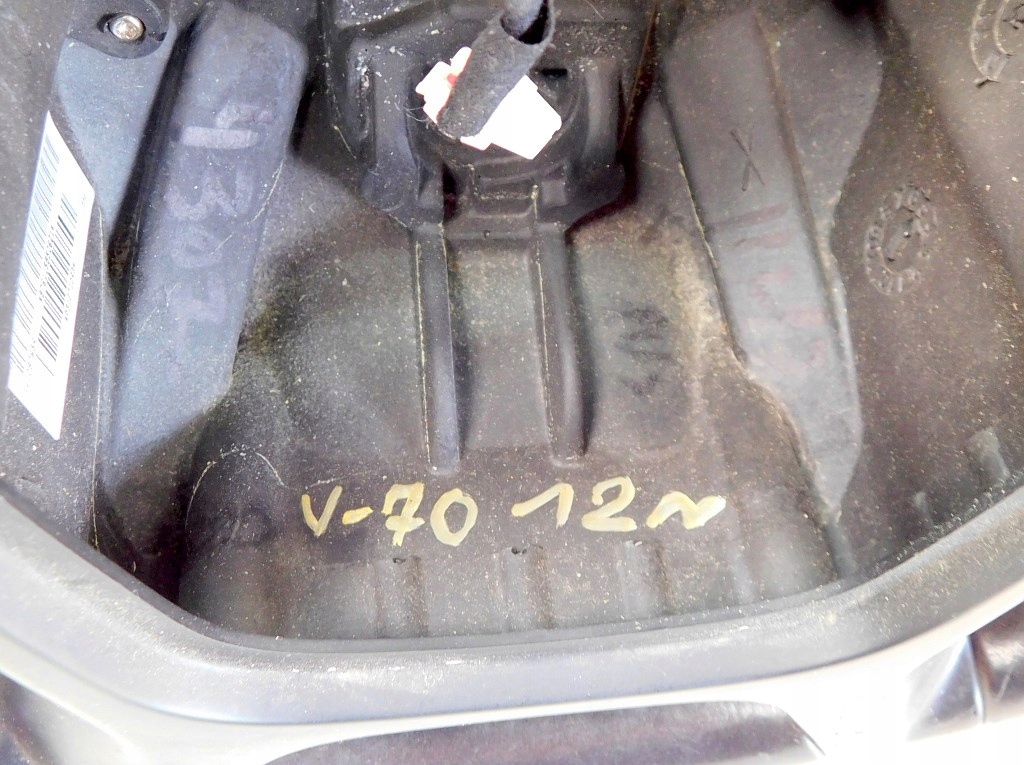 фото №7, Volvo v70 iii 3.0 t6 304 km 12r воздуховод мультифункция