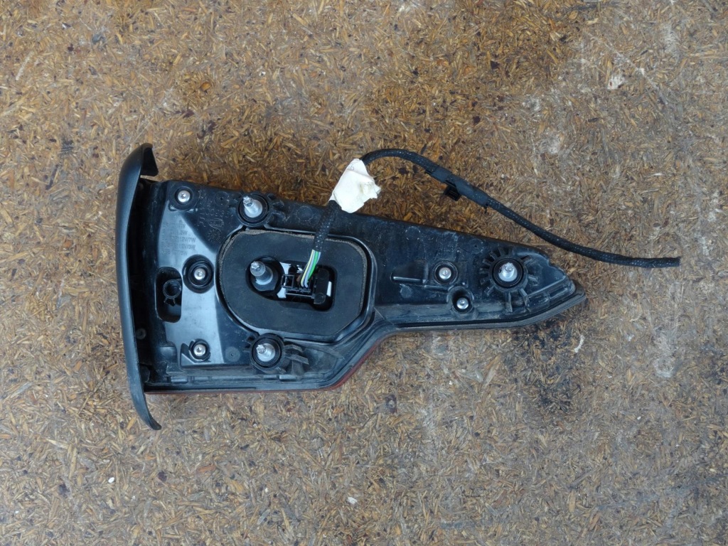 Audi a4 b9 8w5 седан sline 15-19 фара фари led задній комплект правий ліва в Україні