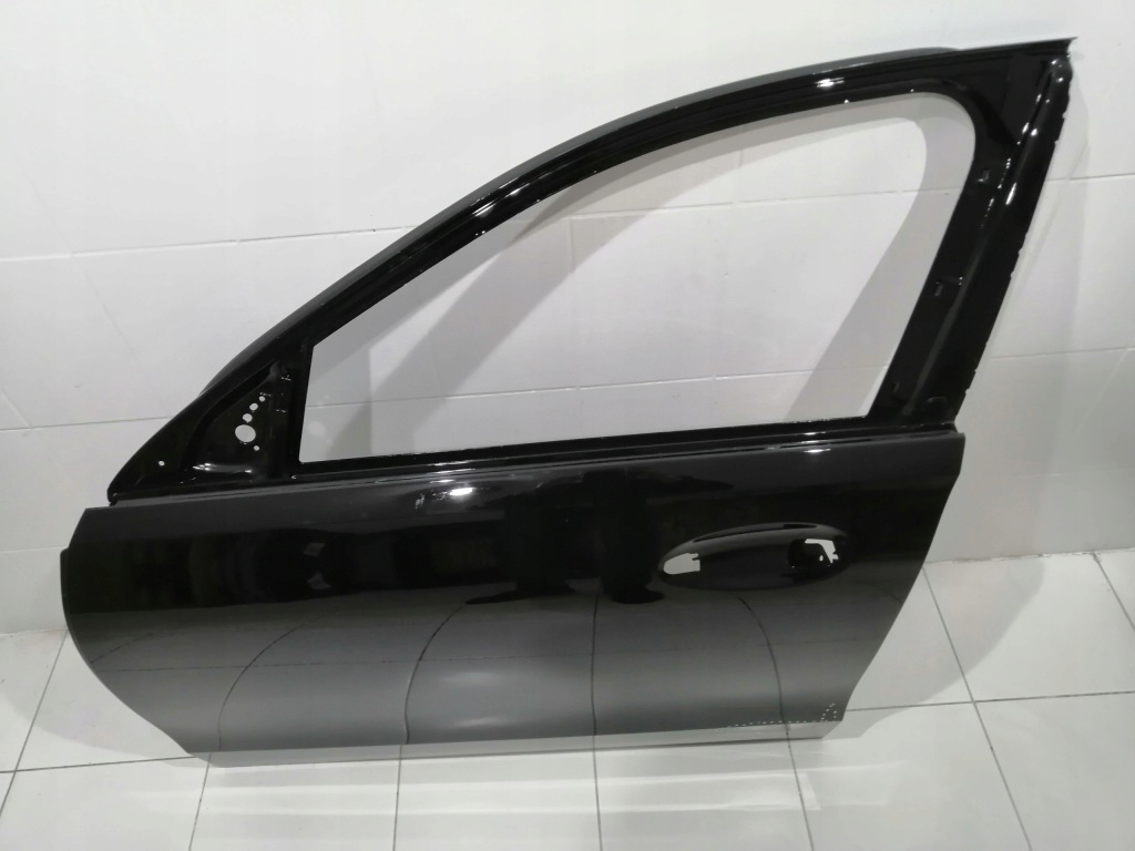 фото №2, Дверь левая передние перед mercedes w206