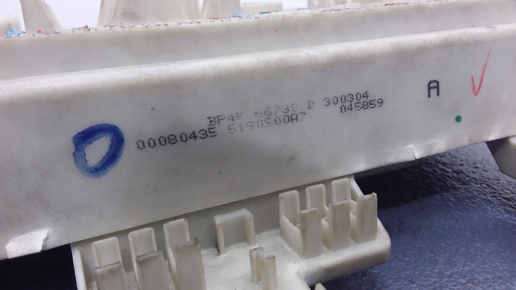 фото №6, Mazda 3 bk 1.6 d citd коробка предохранителей модуль bsi bp4k66730d