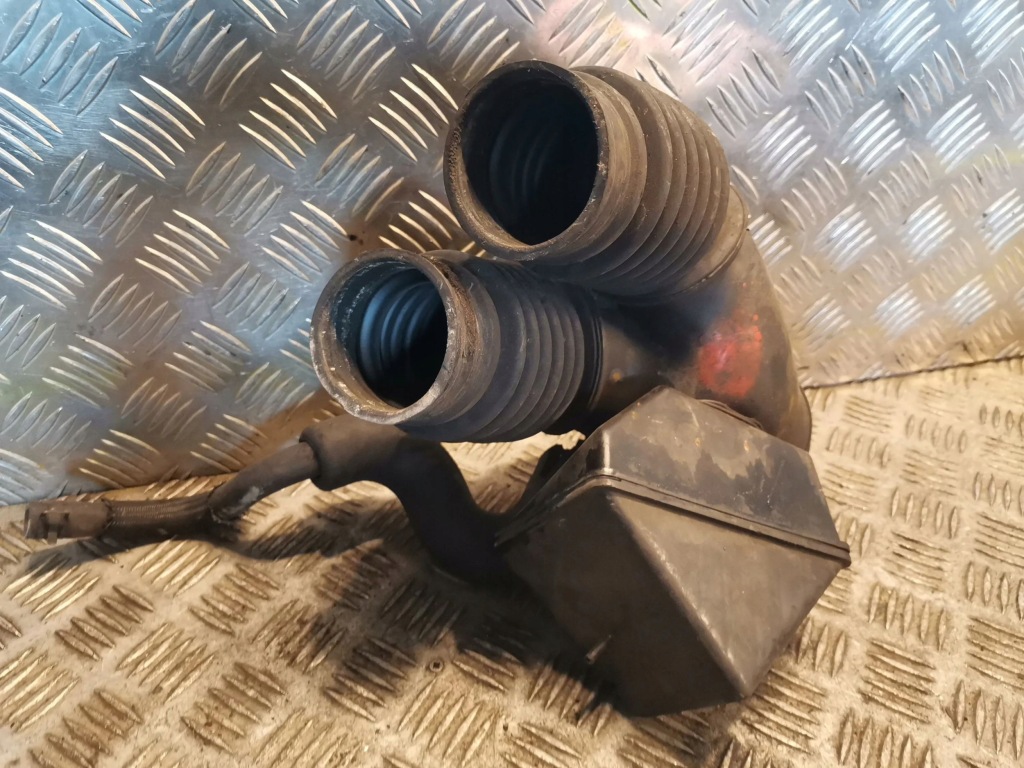 фото №3, Lexus rx 450h частина труби впуску повітря