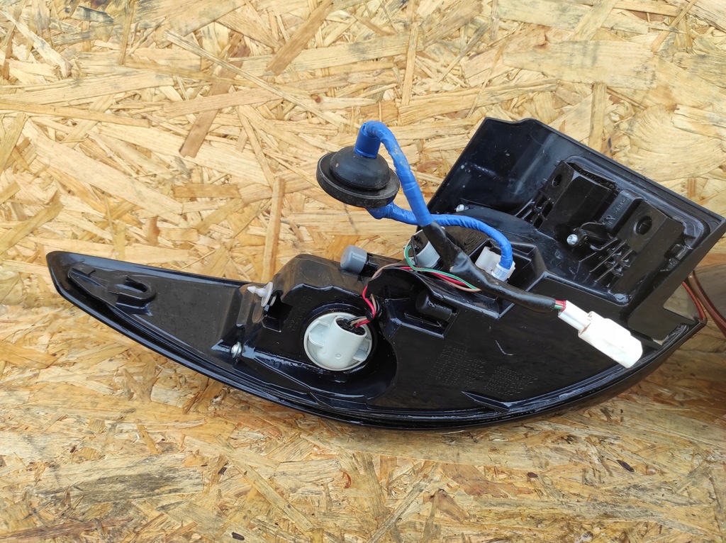 фото №8, Лампа задняя левая правая mazda cx5 ii