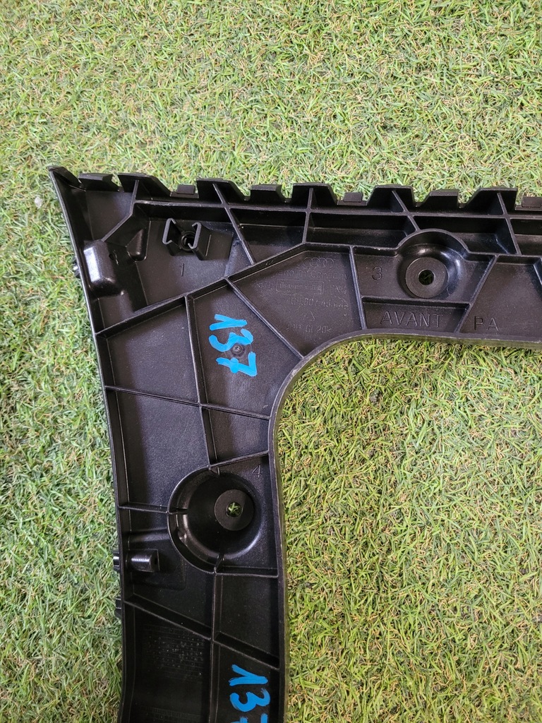 фото №7, Audi a6 c7 4g9 avant напрямна бампера лівий задня