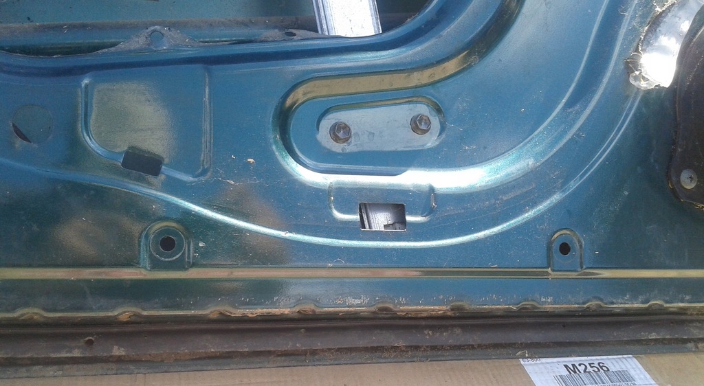 фото №15, Дверь левый перед левая передние + оборудование suzuki liana 01-07 z2t