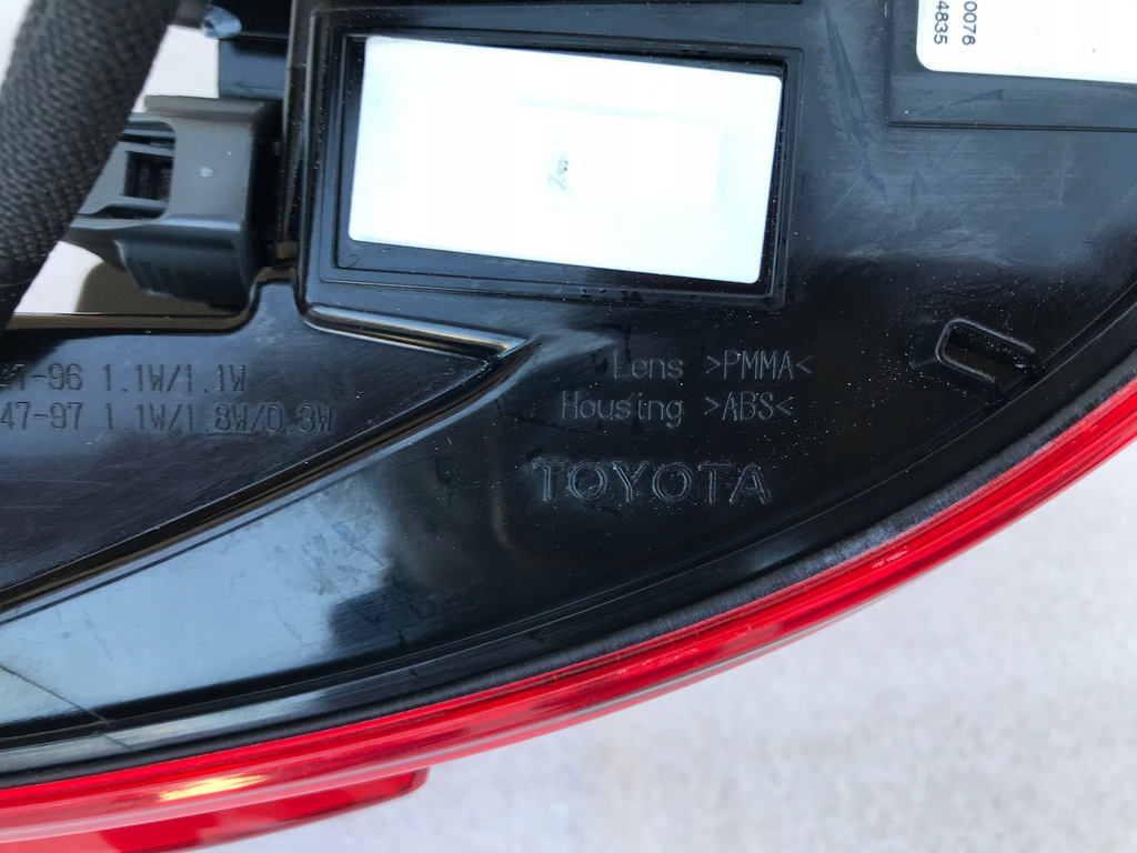 фото №5, Toyota prius prime ii 17- лампа задняя правая led eu