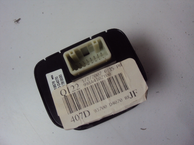 фото №3, Kia оригинальный номер 93700 d4070