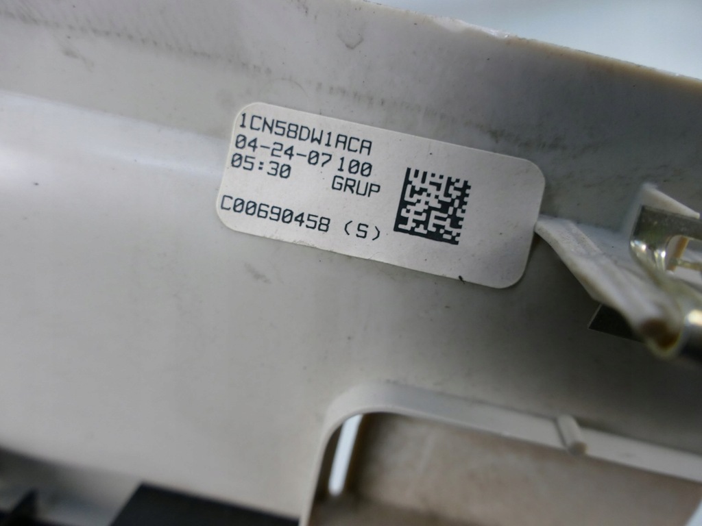 фото №8, Dodge nitro лампа кабіни śiwatło освітлення