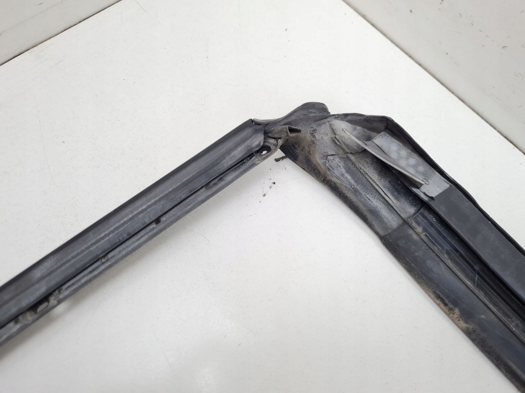 2006 porsche boxster 987 прокладка люк 98753707702 Ціна