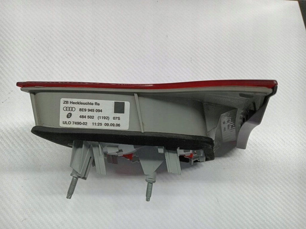 фото №9, Лампа задня задня права audi a4 b7 8e9945094