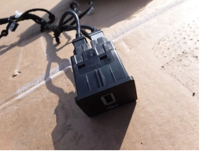 фото №8, Радіо синхронізація 3 екран сенсорний 8" ford fiesta mk8