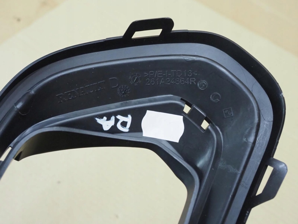 фото №16, Решітка протитуманної фари перед права dacia sandero ii lift 261a24864r