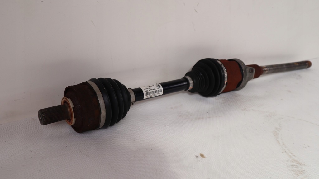 фото №2, Volvo xc60 ii 2.0 d4 приводной вал правая перед 31437621