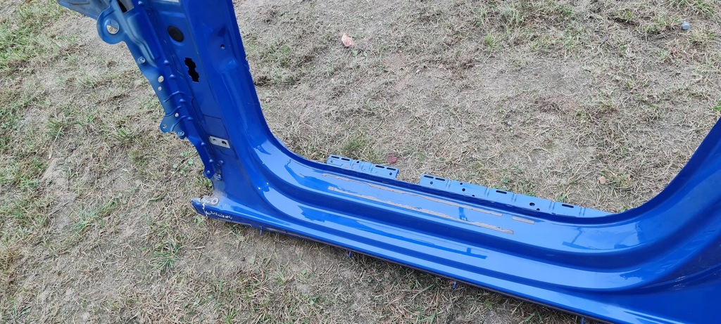 фото №16, S3 8y a3 порог блок двигателя обшивка боковой левая левый sedan lz5m 8y5810075