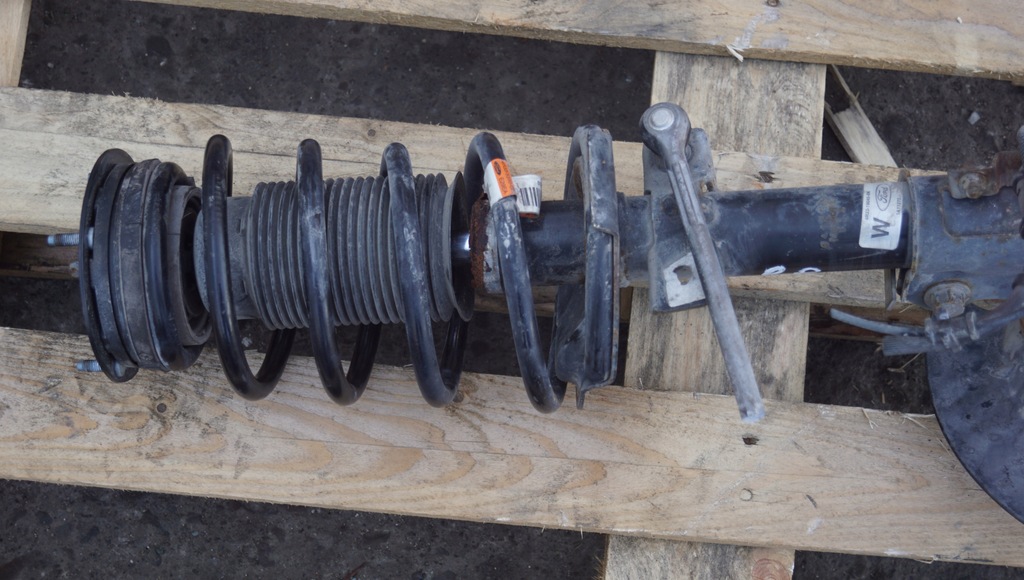 фото №9, Поворотный кулак правый перед ford mustang v gt 4.6 05-09