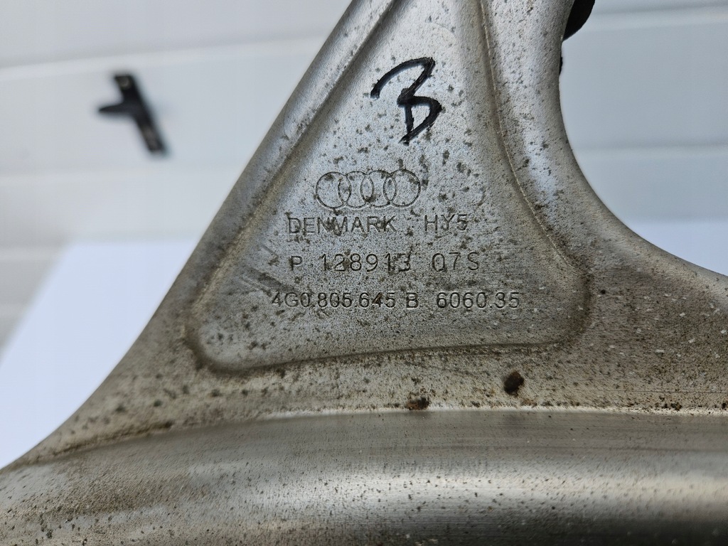 фото №6, Розпірка верхній чашка audi a6 c7 a7 4g