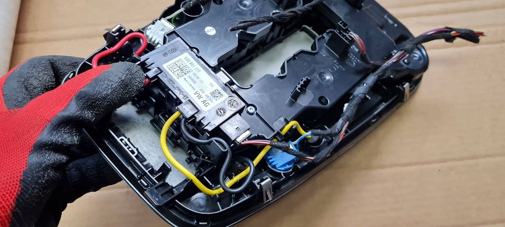 фото №16, A4 b9 8w lift лампа потолочный перед sline 4k0947135ae a5 8w