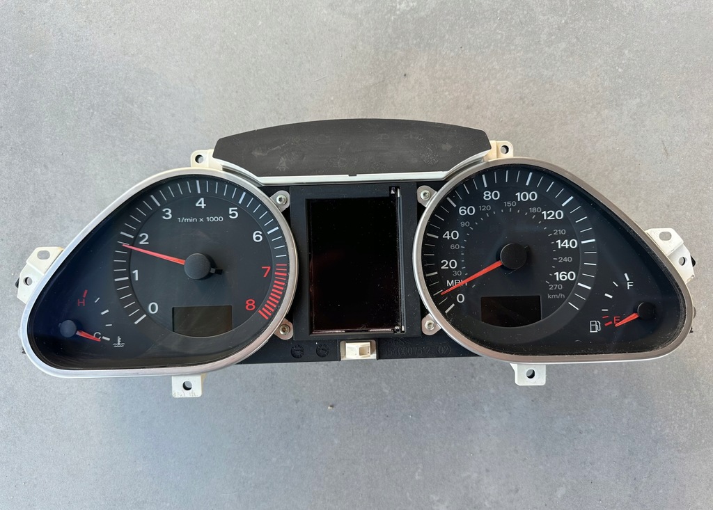 фото №1, Лічильник прилади audi a6 c6 4f0920950m