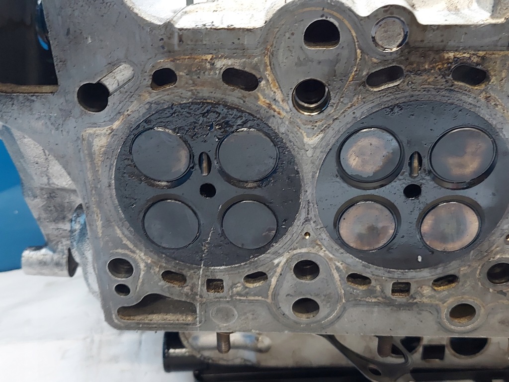 Головка bmw x3 m47t 2.0 td 778587607 в Украине