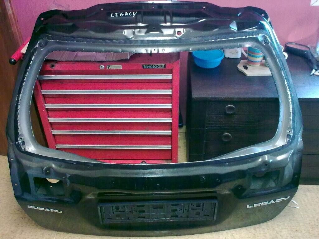 фото №1, Subaru legacy outback - крышка багажника задняя , задняя