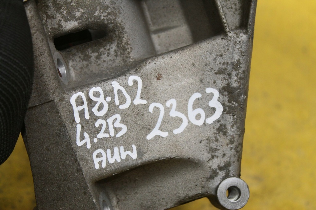 фото №8, Кронштейн насоса усилителя a8 d2 077260885g 4.2 b auw