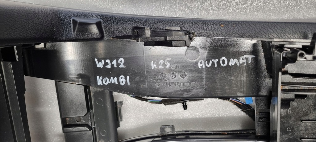 фото №16, Mercedes w212 kombi подлокотник автоматическая коробка передач